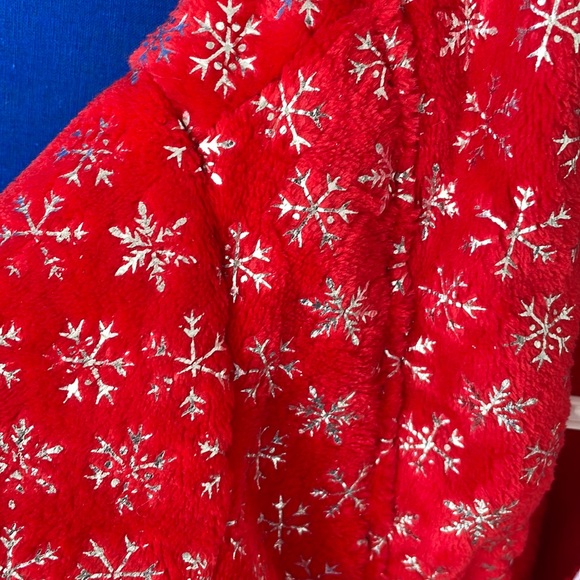 Top Paw Dog Festive Holiday Dog Robe M Poshmark